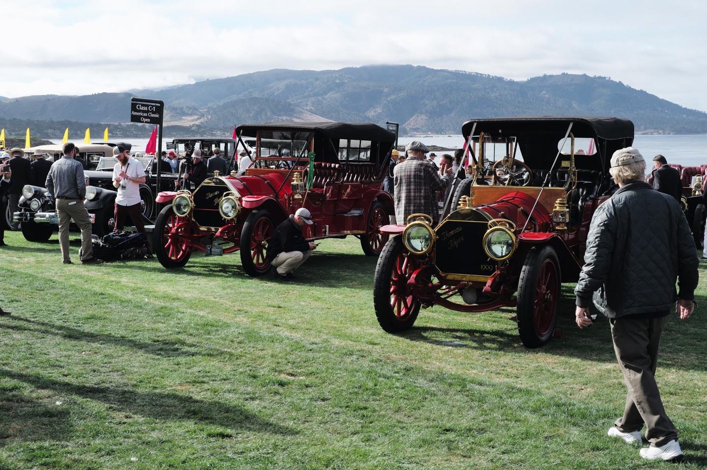 Million-Dollar Bids: Monterey's 2025 Classic Car Auction Battlefield